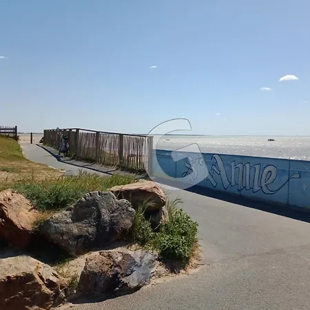 Hébergement de vacances Maison De Pour 8 Pers, 300m De La Plage, Parking, Sainte Anne - Fr-1-194-357 La Tranche-sur-Mer