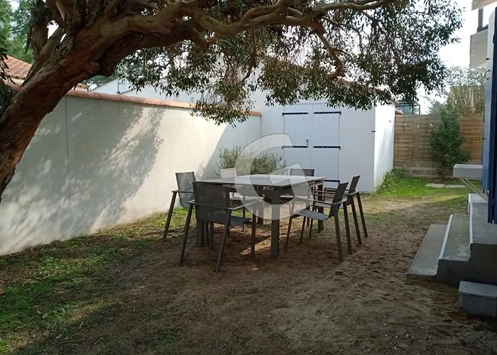 Maison De Pour 8 Pers, 300m De La Plage, Parking, Sainte Anne - Fr-1-194-357 Nyaraló